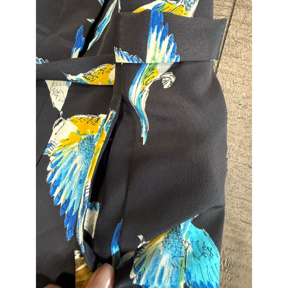 Women's Zara Shorts Size S Black Bird Print NEW - Picture 3 of 7